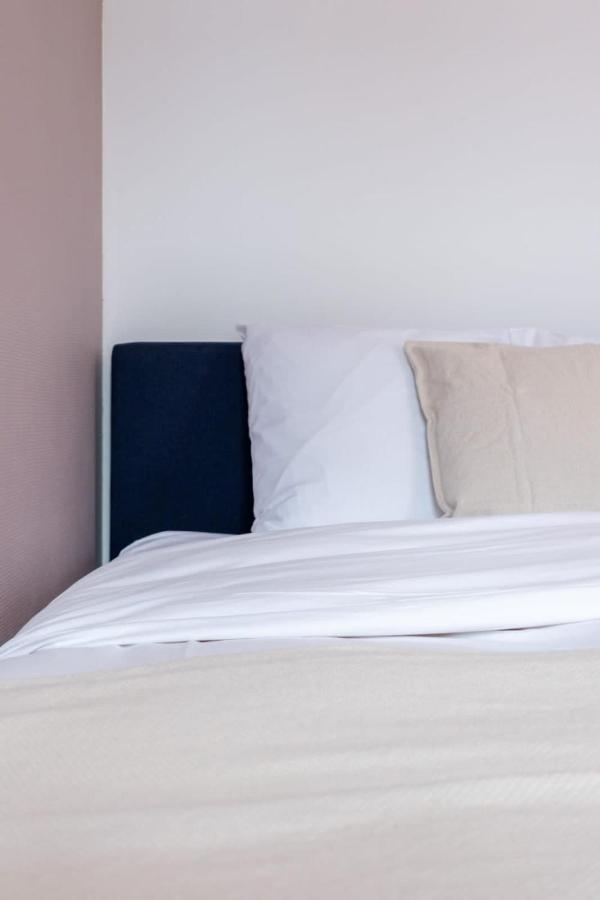 Lille - Quiet&cozy studio! Appartamento Esterno foto